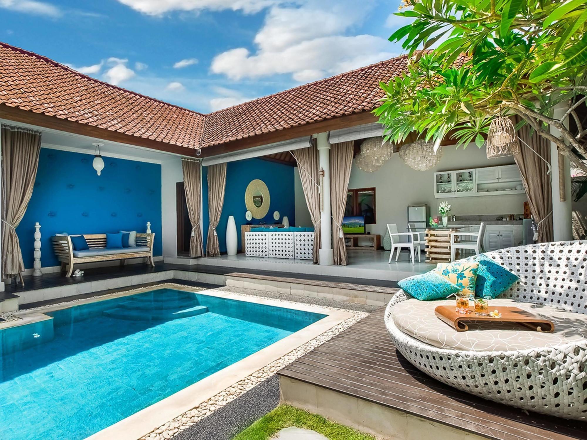 4S Villas At Seminyak Square Экстерьер фото