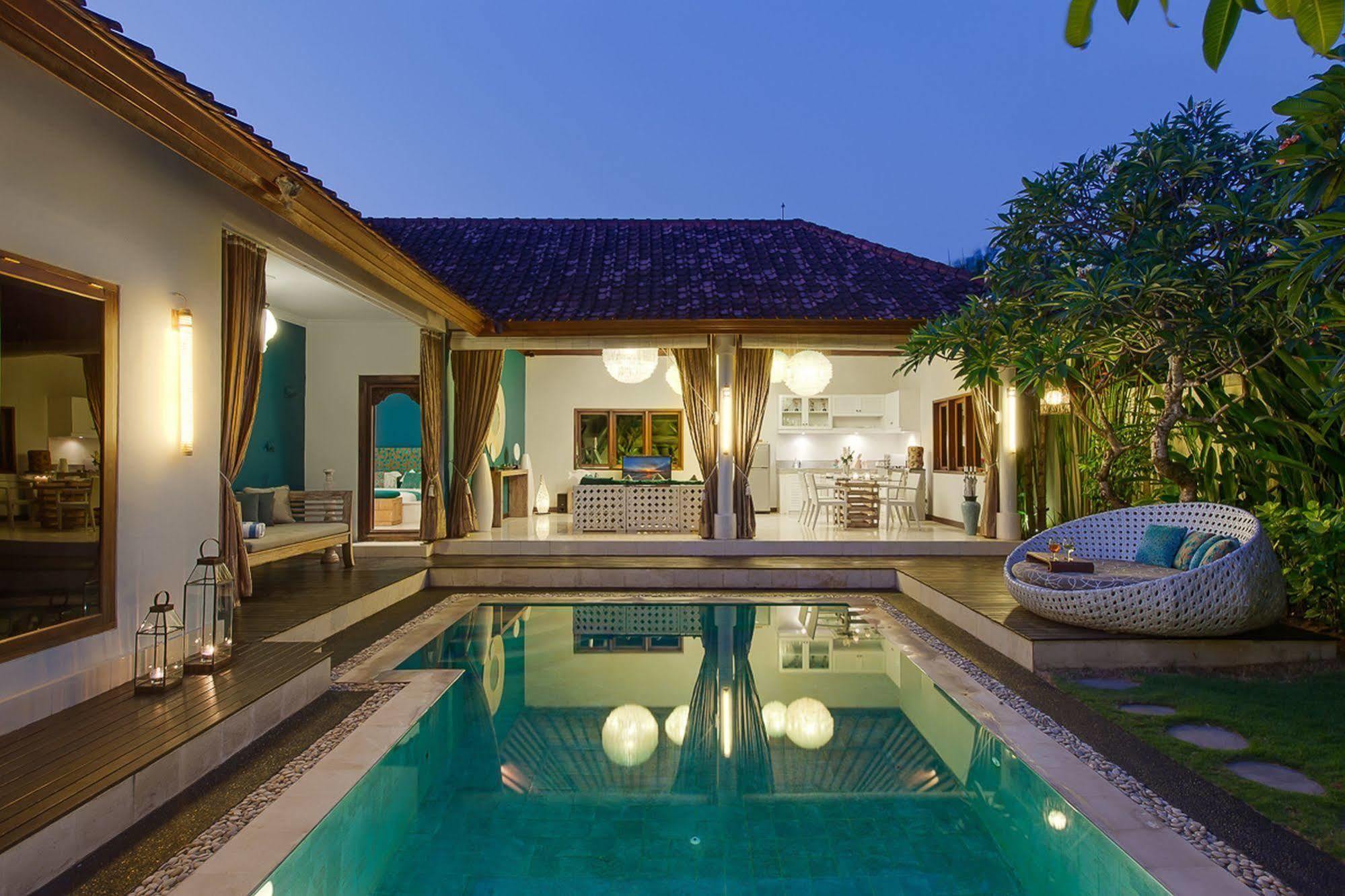 4S Villas At Seminyak Square Экстерьер фото